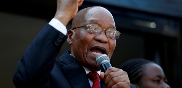 Afrique du Sud: le procès Zuma ajourné, l'ANC divisée