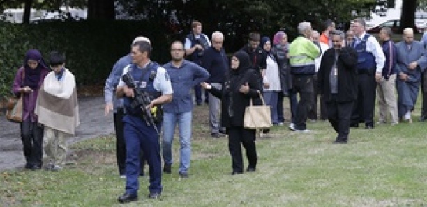 Attentat de Christchurch : de nombreux gestes de solidarité dans la ville meurtrie