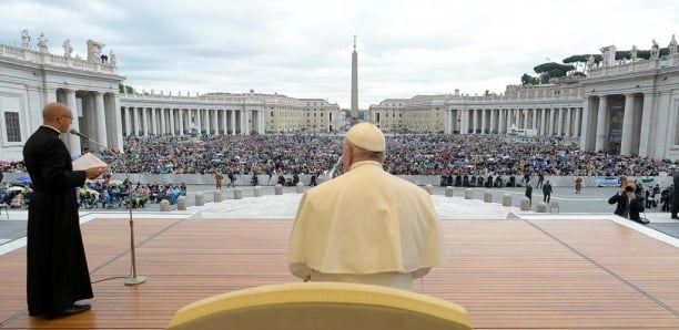 La transparence financière se renforce au Vatican