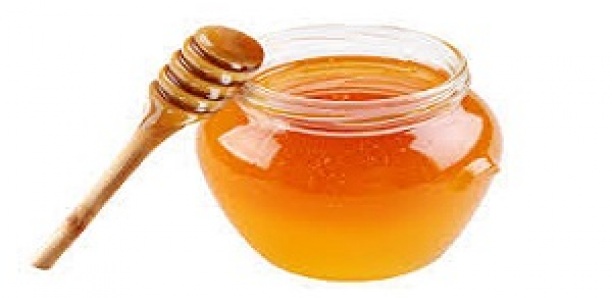 8 choses étranges vont se produire dans votre corps quand vous mangez du miel tous les jours