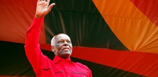 Angola: José Eduardo dos Santos quitte officiellement la vie politique angolaise