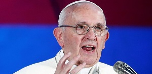 Pédophilie: dans une lettre, le pape François appelle les catholiques à «réagir»