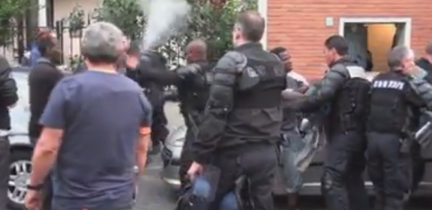 Paris: Des Gendarmes extrêmement violents pour expulser des immigrés