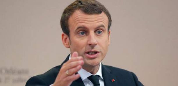 Macron reste englué dans l'impopularité, selon un sondage