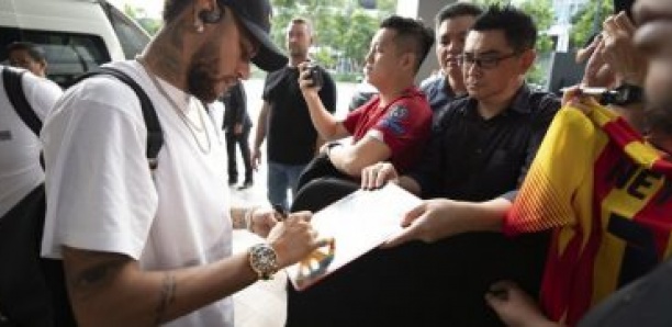 Brésil-Sénégal : Neymar dépose ses valises à Singapour