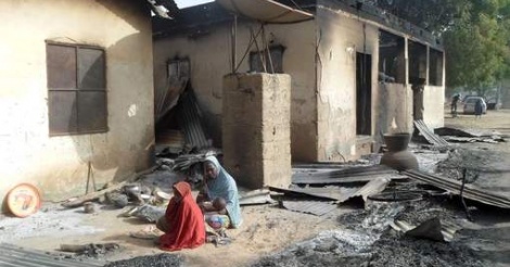 Un ado tue 50 fidèles dans une mosquée au Nigeria