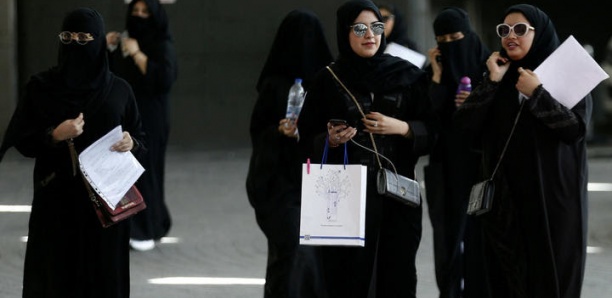 Les Saoudiennes peuvent désormais voyager sans l'accord d'un tuteur masculin