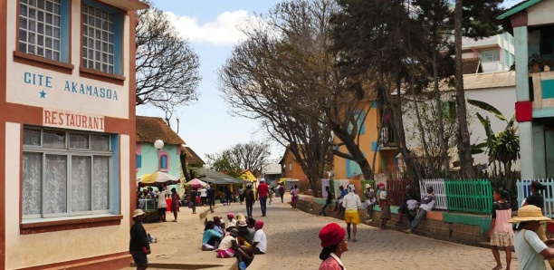 À Madagascar, les cités des pauvres d'Akamasoa fêtent leurs 30 ans