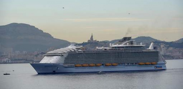 Le capitaine d'un bateau de croisière condamné pour pollution de l'air à Marseille, une première