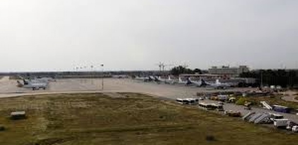 Libye: l'aéroport de Tripoli fermé après des tirs de roquette