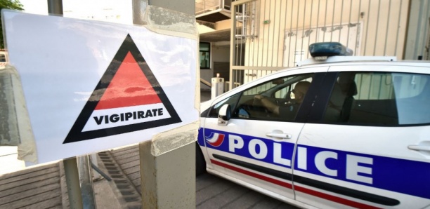 France : quatre personnes interpellées, soupçonnées d'un projet d'attaque contre les forces de l'ordre