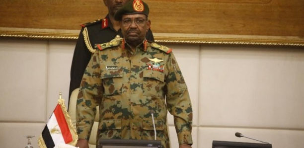 Soudan: récit des dernières heures au pouvoir du président Omar el-Béchir