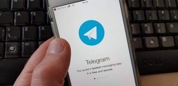 Après Telegram, la Russie veut s'attaquer à Facebook