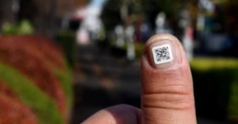 Un code-barres collé à l'ongle pour personnes âgées perdues
