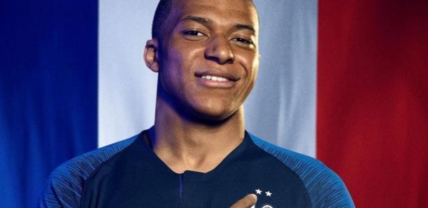 France : Un coût de 3 euros, le maillot 2 étoiles des Bleus rapporte gros à Nike