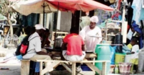 Restauration Dans Les Marchés : Des Commerçants Abonnés Aux Gargotes