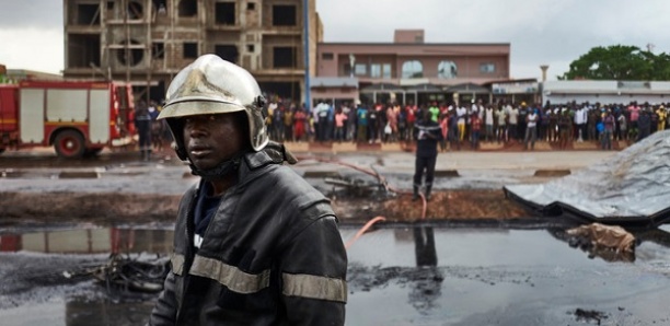 L'explosion d'un camion-citerne fait sept morts à Bamako