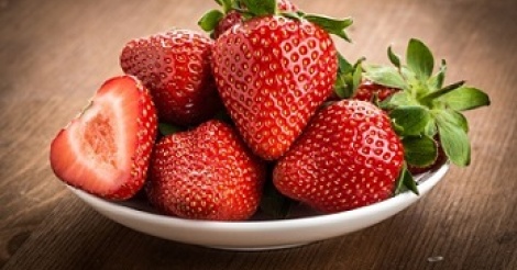 Des fraises contre le cancer du sein ?