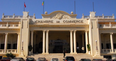 Manœuvres pour le contrôle des Chambres de commerce