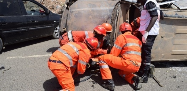 K Dougou Une Collision Entre Un Camion Et Un Mini Car Fait Bless S