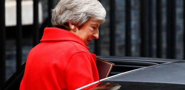 Brexit: démissions en série au gouvernement britannique, Theresa May affaiblie