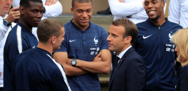 Macron face à l'équipe de France avant la Coupe du monde 2018 : 