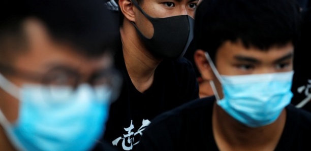 Hong Kong va interdire le port d'un masque lors des manifestations