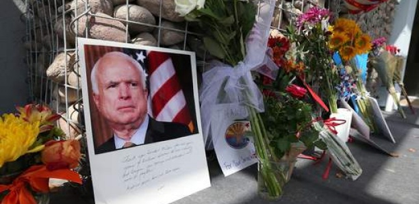 Des funérailles nationales pour John McCain à Washington