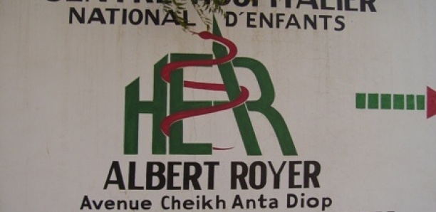 Hôpital Albert Royer : Les travailleurs menacent de ranger les blouses