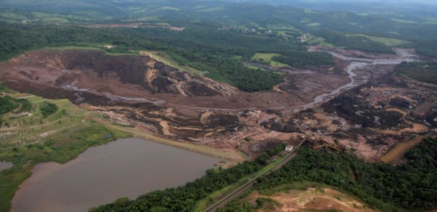 Brésil : 150 corps retrouvés et 182 disparus après la rupture du barrage