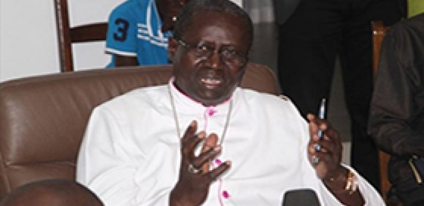 Grève illimitée : Mgr Benjamin Ndiaye rappelle les étudiants dans les amphis